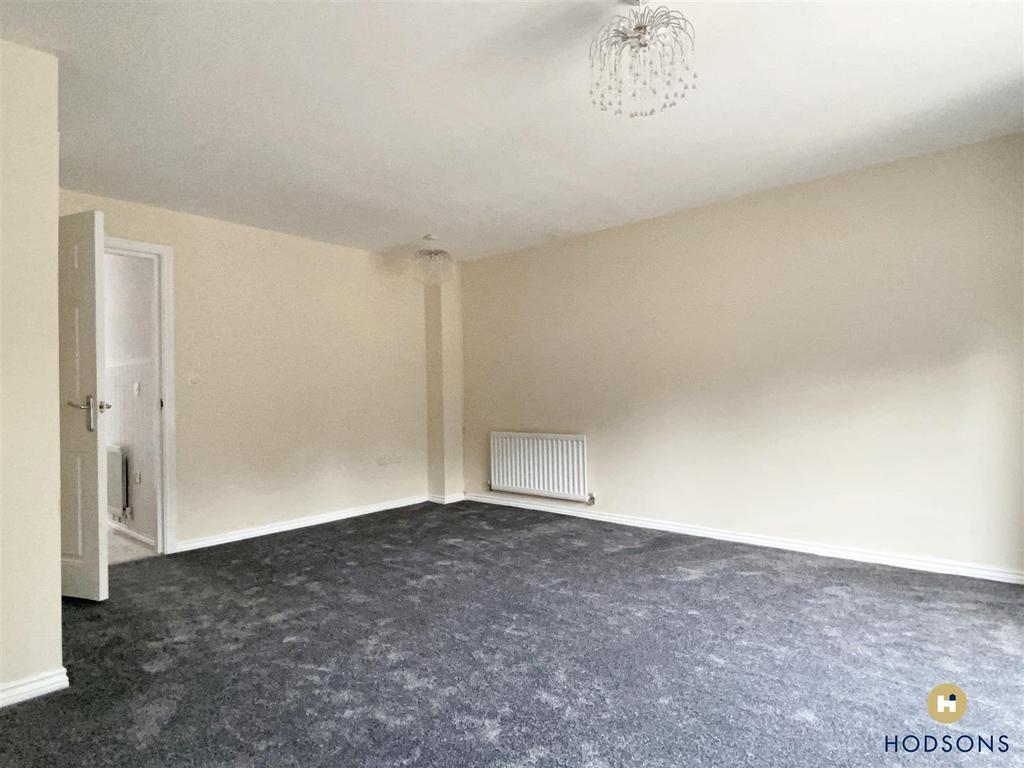 The Locks, Woodlesford LS26 3 bed townhouse for sale £270,000