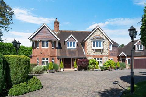 7 bedroom detached house for sale, Hill Lane, Kingswood