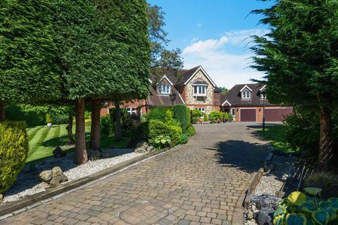 7 bedroom detached house for sale, Hill Lane, Kingswood