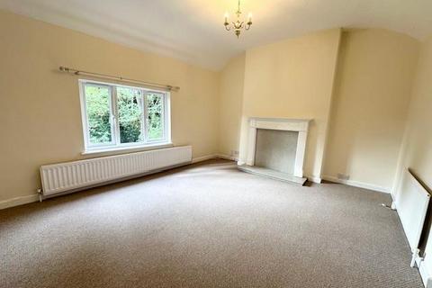 2 bedroom flat to rent, Trysull Court, Bell Road, Trysull, Wolverhampton