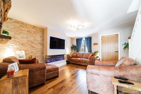 1 Begonia View, Lower Darwen, Darwen, BB3 0TD