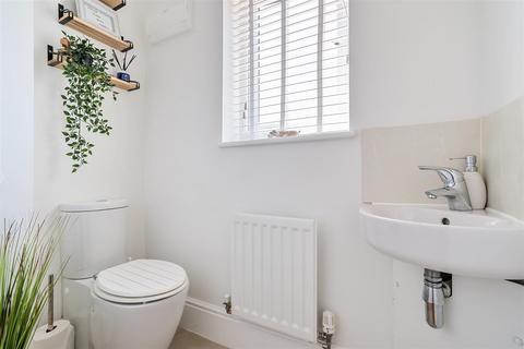 15 Bristol Close, Sittingbourne, ME10 5BE