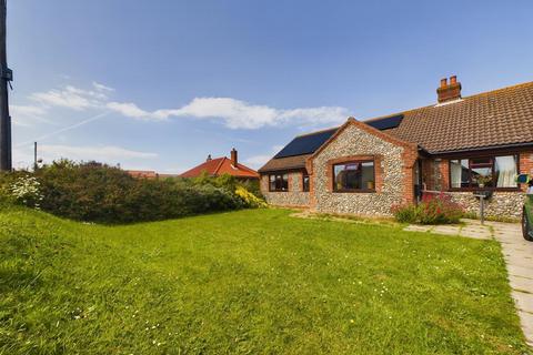 3 bedroom detached bungalow for sale, Mundesley Road, Trimingham, Norwich