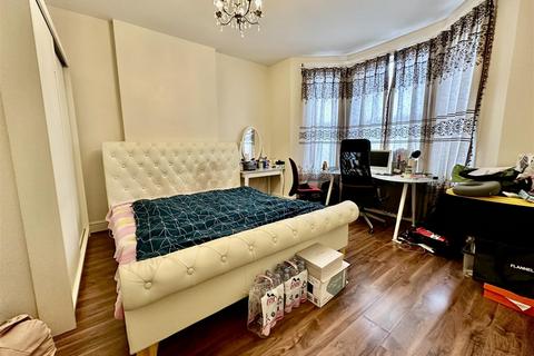 60 London Road, Wembley, HA9 7HG