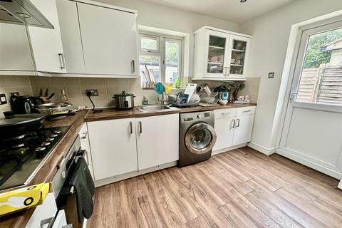 60 London Road, Wembley, HA9 7HG