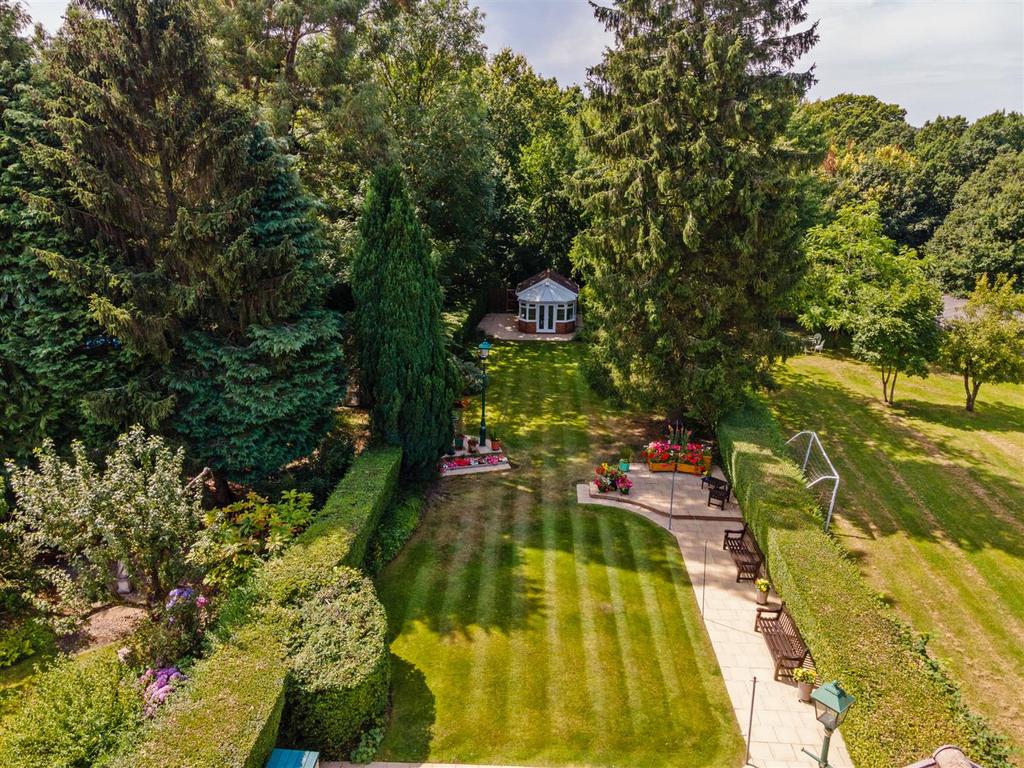 104, Widney Manor Road Solihull, B91 3 JJ 8.jpg
