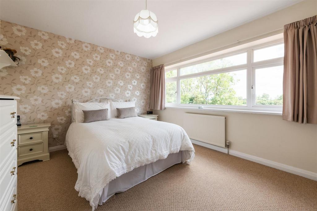 104 Widney Manor Road, Solihull, B91 3 JJ 18.jpg