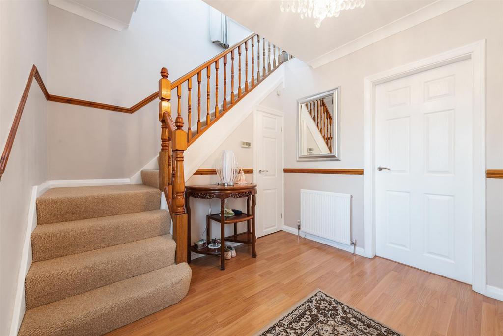 104 Widney Manor Road, Solihull, B91 3 JJ 4.jpg