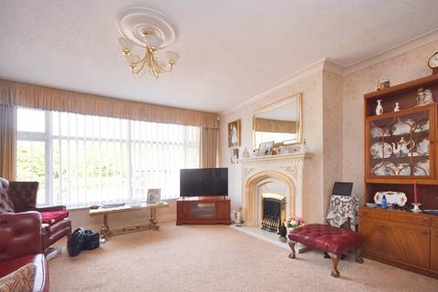 3 bedroom bungalow for sale, Denby Dale Road East, Durkar, Wakefield, West Yorkshire