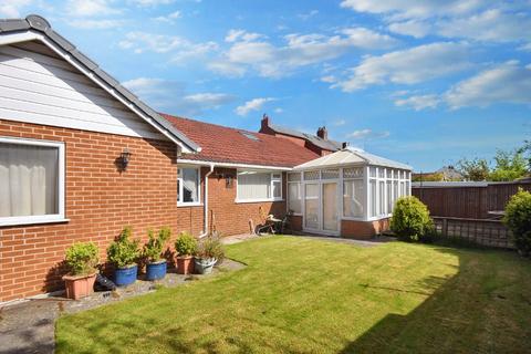 3 bedroom bungalow for sale, Denby Dale Road East, Durkar, Wakefield, West Yorkshire