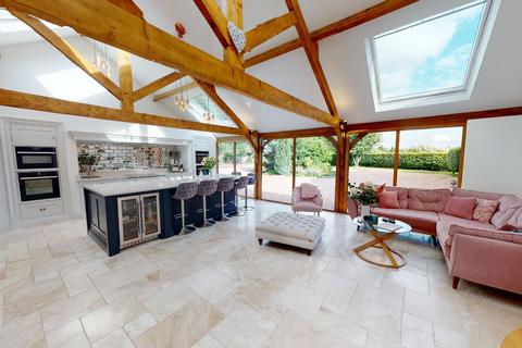 6 bedroom barn conversion for sale, Pagets Lane, Bubbenhall, Warwickshire