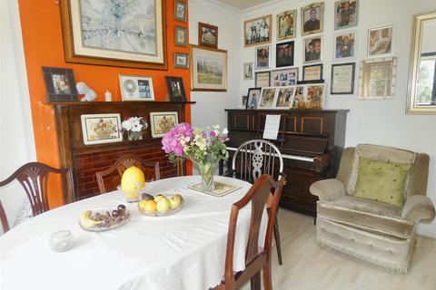 21 Florence Road, Sutton Coldfield, B73 5NJ