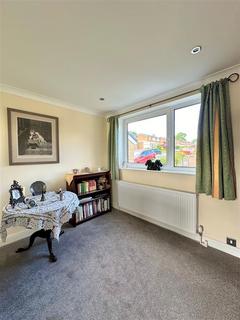 11 Chantry Close, Disley, Stockport, SK12 2DP