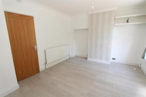 2 bedroom terraced house for sale, Tavistock Walk, Carshalton SM5