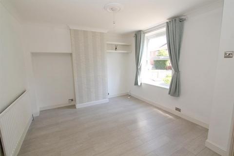 17 Tavistock Walk, Carshalton, SM5 1QN