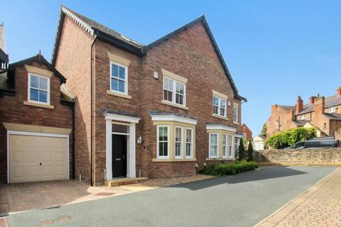 5 bedroom townhouse to rent, Caxton View, Ripon