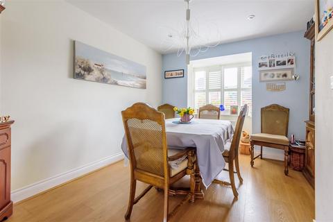 3 bedroom end of terrace house for sale, Mountbatten Drive, Southampton SO31