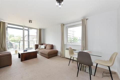 2 bedroom apartment for sale, Branch Road, Limehouse, E14