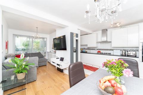 3 bedroom end of terrace house for sale, Bridge Avenue, Hanwell