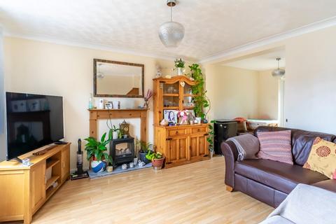 3 bedroom terraced house for sale, Scaife Gardens, York