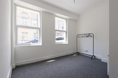 2 bedroom flat for sale, Main Street, Barry