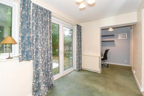 11 Bartletts Mead, Steeple Ashton, Trowbridge, BA14 6HF