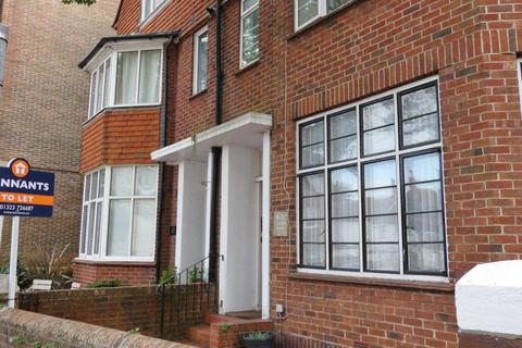 Studio to rent, Meads Street, East Sussex BN20