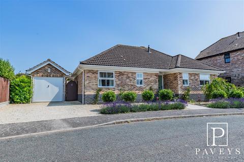 3 bedroom detached bungalow for sale, Avocet Close, Frinton-On-Sea