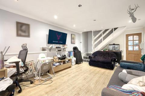 16 Mason Way, Waltham Abbey, EN9 3ET