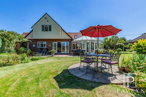 4 bedroom detached house for sale, Prospect Park, Great Holland, Frinton-On-Sea