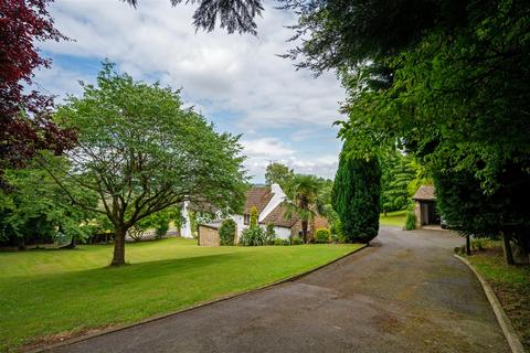 4 bedroom farm house for sale, Doe Lea Farm, Main Road, Troway, S21 5RU