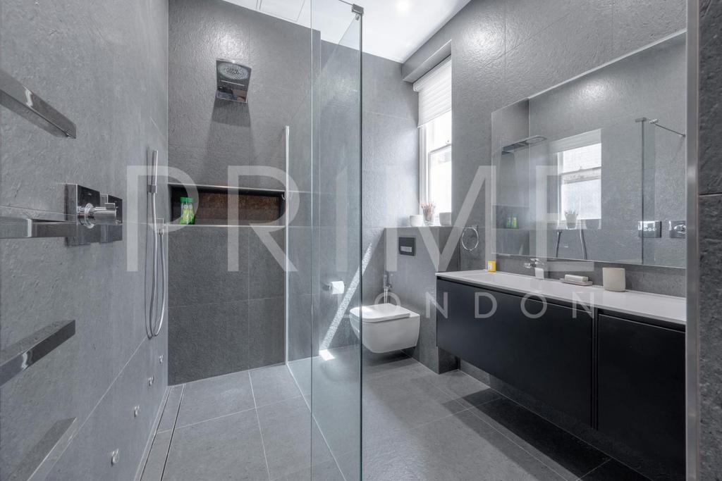 BATHROOM3 (3).jpg