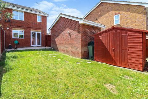 3 bedroom semi-detached house for sale, Aintree Drive, Rushden NN10