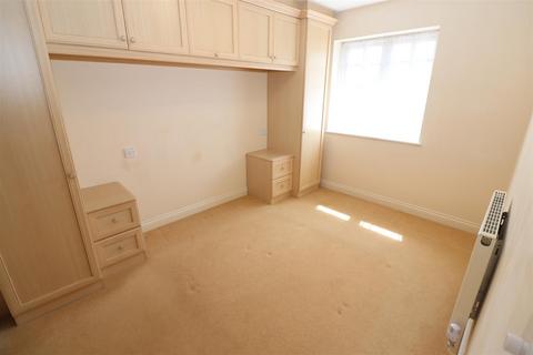 20 Aintree Drive, Rushden, NN10 0YS