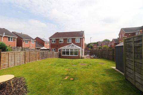 3 bedroom semi-detached house for sale, Westerman Close, Pontefract WF7