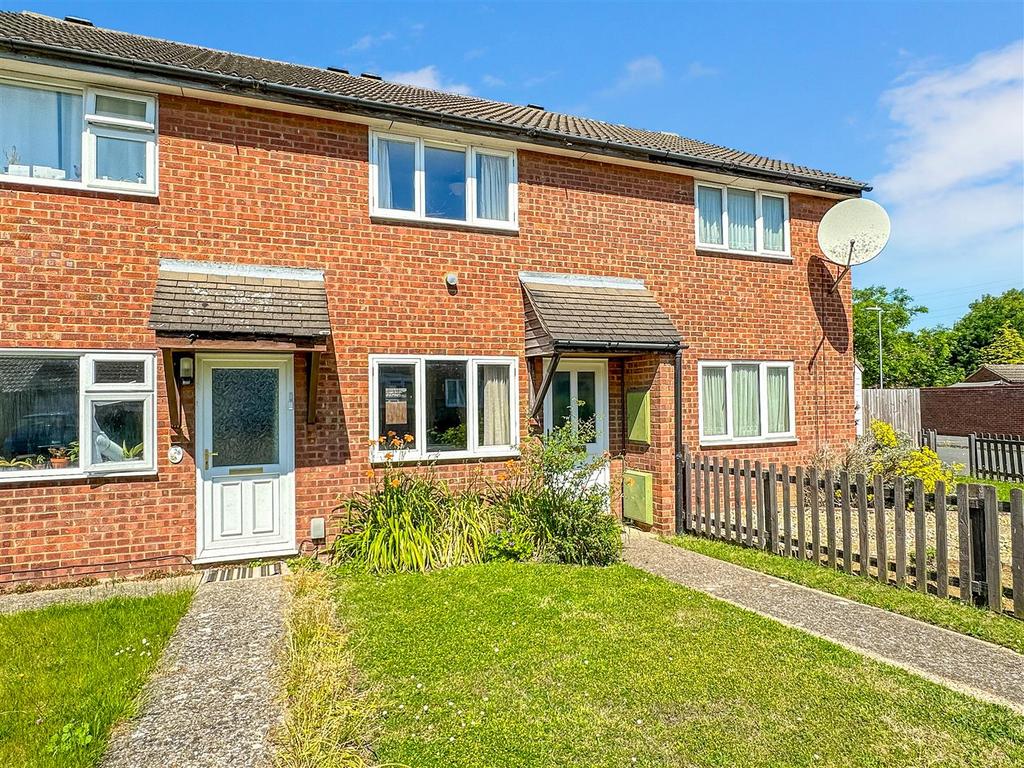 Amwell Road, Cambridge CB4 2 bed terraced house for sale £300,000