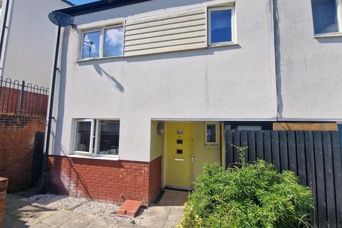 2 bedroom link detached house to rent, St Joseph's Mews, Penarth Heights