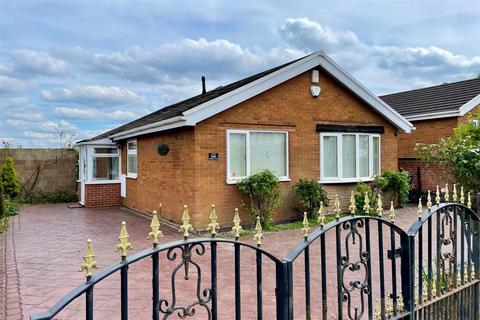 3 bedroom detached bungalow for sale, Newbury Lane, Oldbury