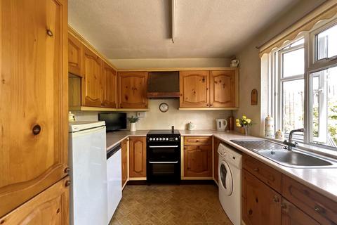 61 Clent Road, Oldbury, B68 9ES