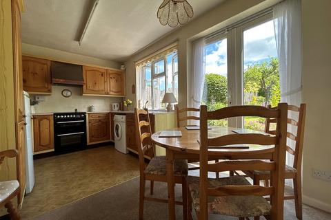61 Clent Road, Oldbury, B68 9ES