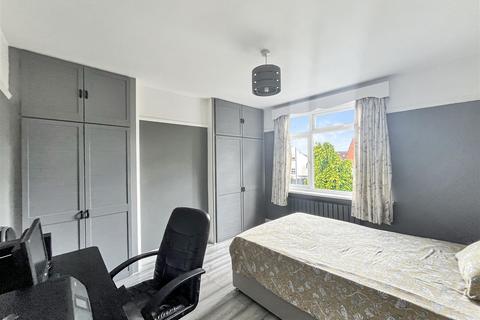 21 Chase Road, Bristol, BS15 1TS