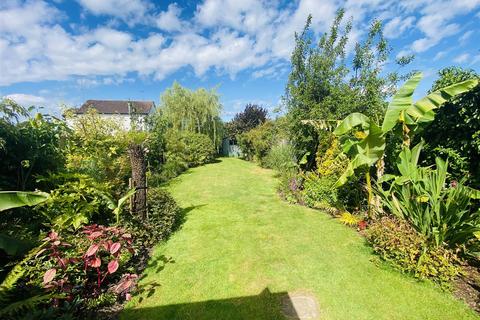 4 bedroom semi-detached house for sale, Little Bushey Lane, Bushey WD23