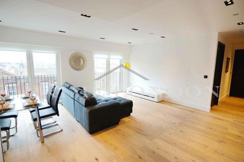 2 bedroom apartment for sale, Keybridge, Exchange Gardens, London