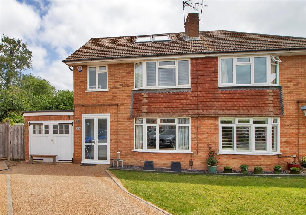 Bramble Close, Hildenborough TN11 4 bed semidetached house for sale