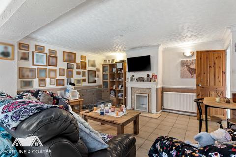 3 bedroom end of terrace house for sale, Quarry Spring, Harlow