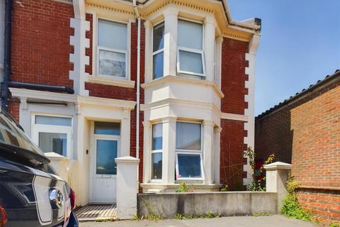 6 bedroom end of terrace house to rent, Arundel Street Brighton