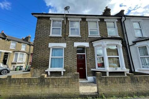 3 bedroom end of terrace house for sale, Elswick Road, London