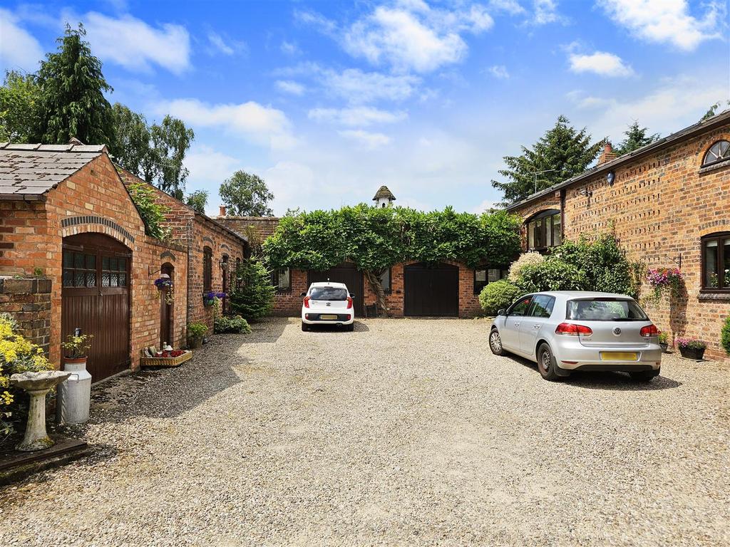 Shared Front Courtyard