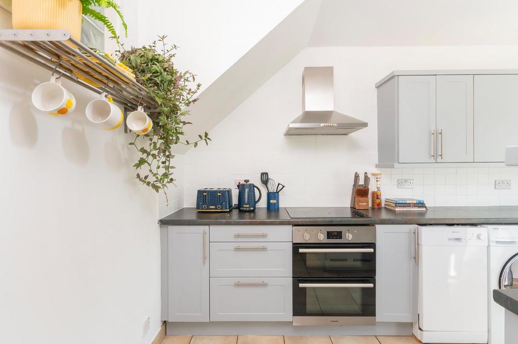 2 H8 RBN - Kitchen D.jpg