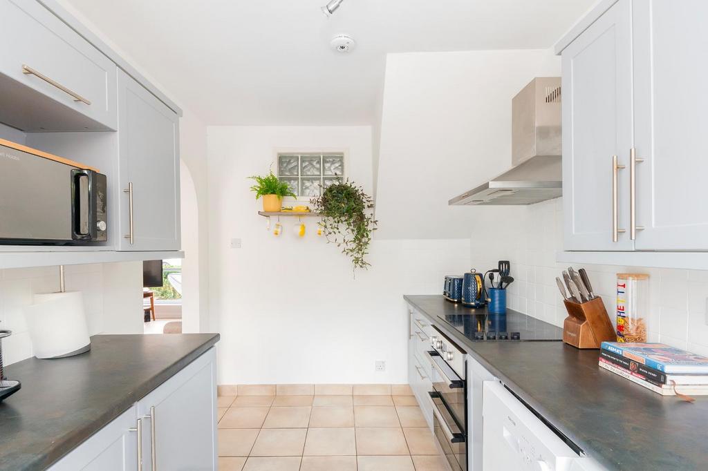2 H8 RBN - Kitchen A.jpg